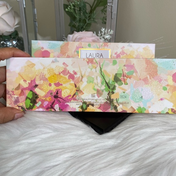 LAURA GELLER ESSENTIALS SWEET AS SUGAR 12MULTI-FINISH EYESHADOWS - Picture 6 of 7